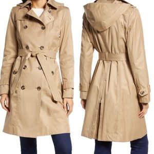 London Fog tan double breasted trench coat with removable hood size xl